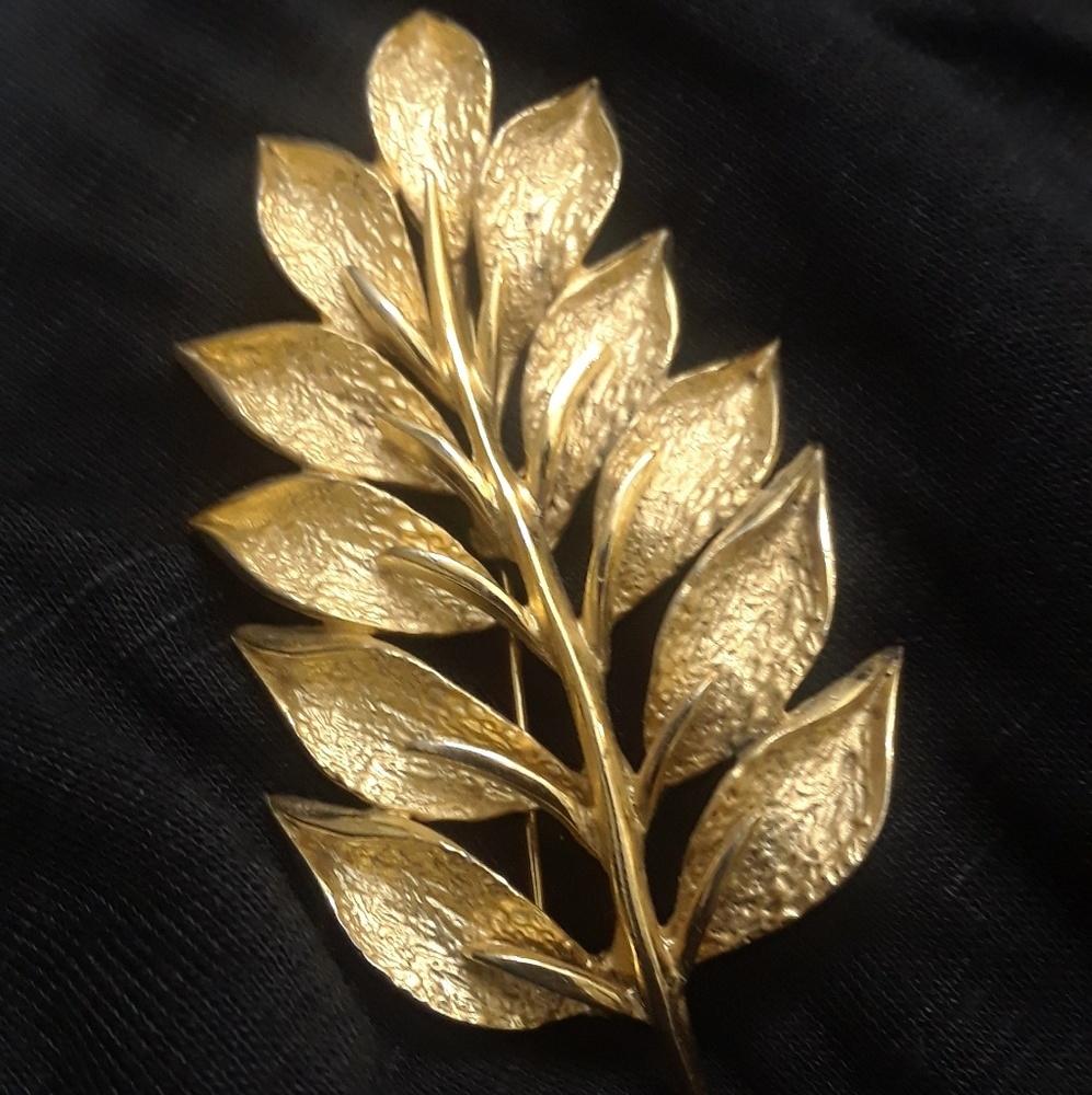 Heirloom Brooch